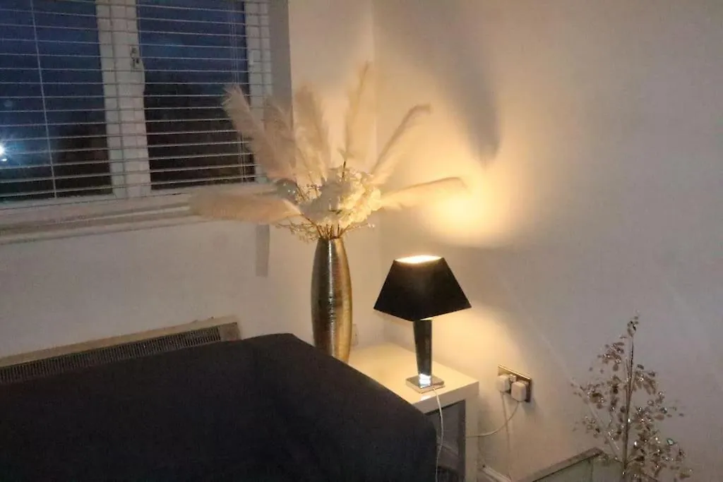Skyline Haven - Modern 2Br Free Parking & 4Ktv Apartment London United Kingdom