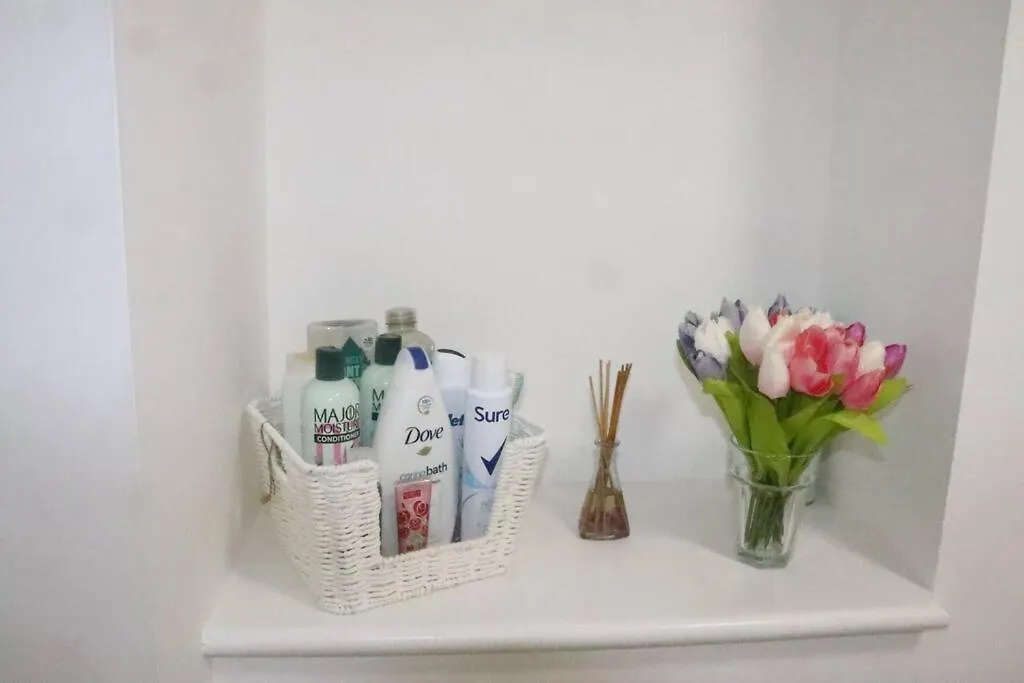 Skyline Haven - Modern 2Br Free Parking & 4Ktv Apartment London